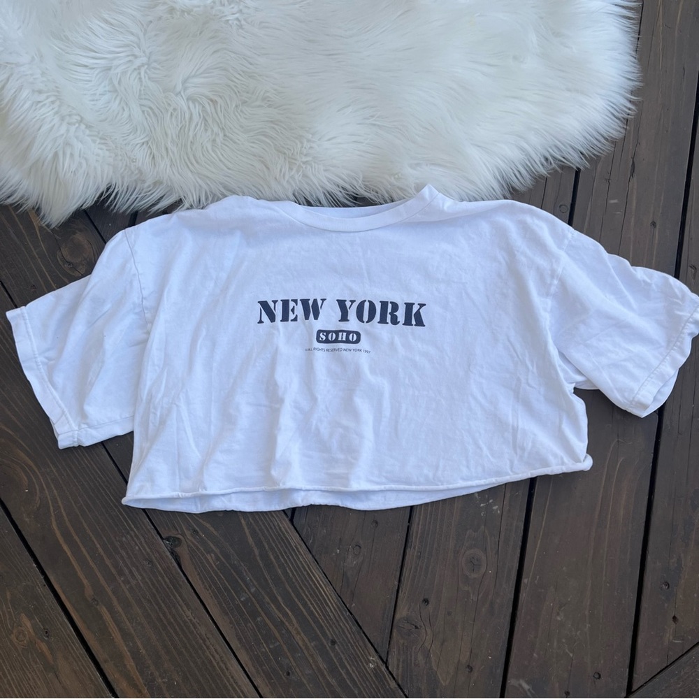 Brandy Melville Cropped New York Shirt